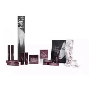 MAC X Aaliyah 12 Collectors Vault Set